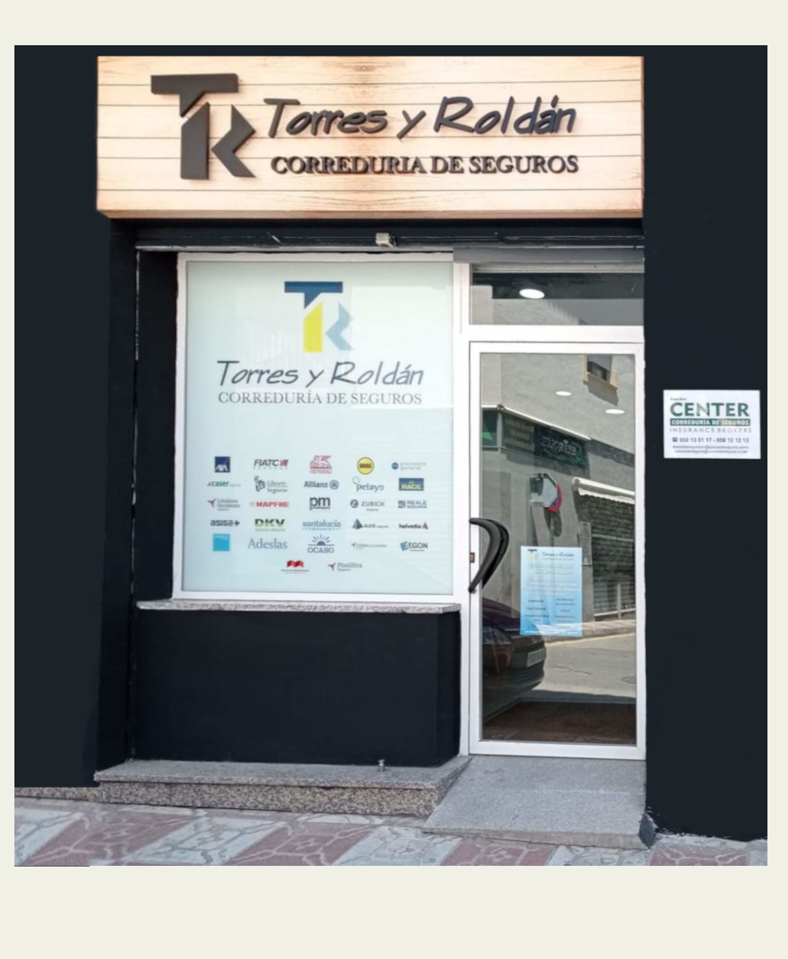imagen de la nueva oficina de Torres y Roldán en La Zubia